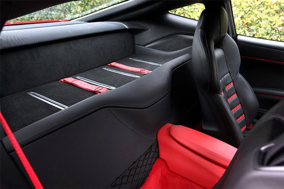 F12 berlinetta 2013 ռ