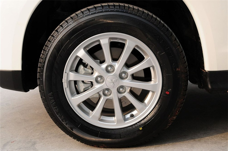 2013 1.6L MT ׼ 
