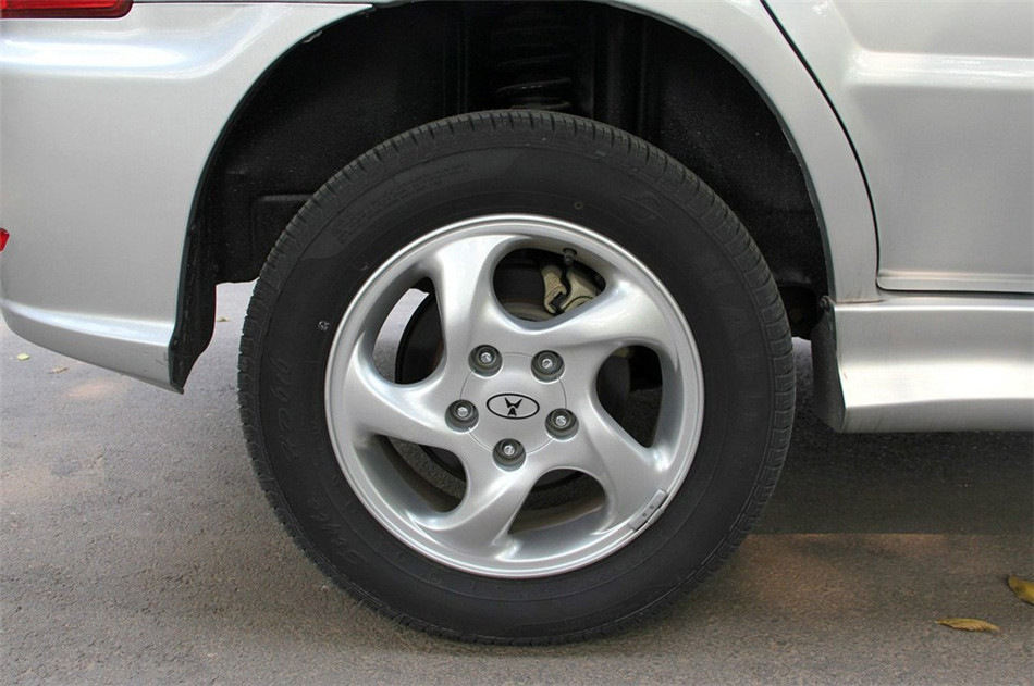 2011ҰF10 1.5Lֶ