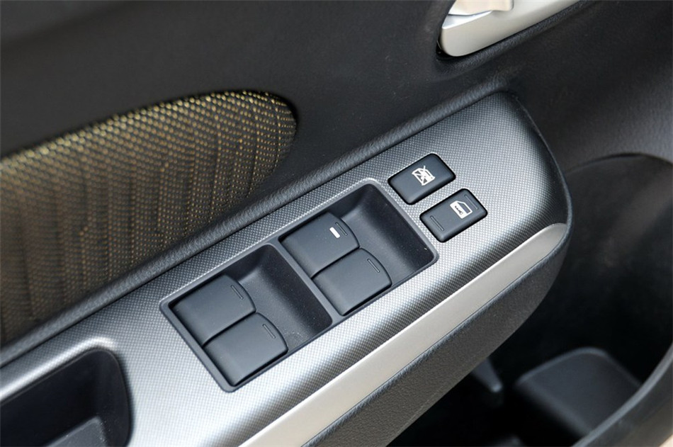 2014 1.6L MT ֶſ οռ