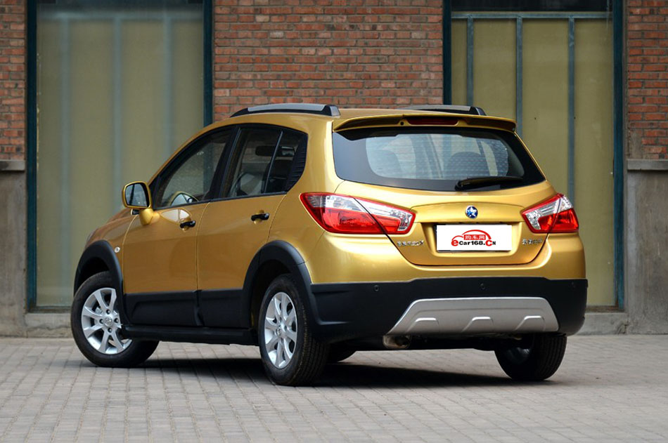 2015 1.6L ֶ 