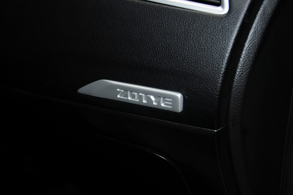 2013 MT 