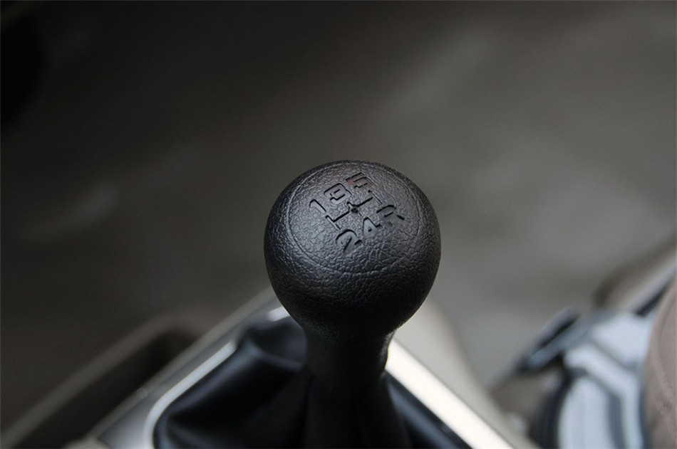 2011ٹ1.2L ׼