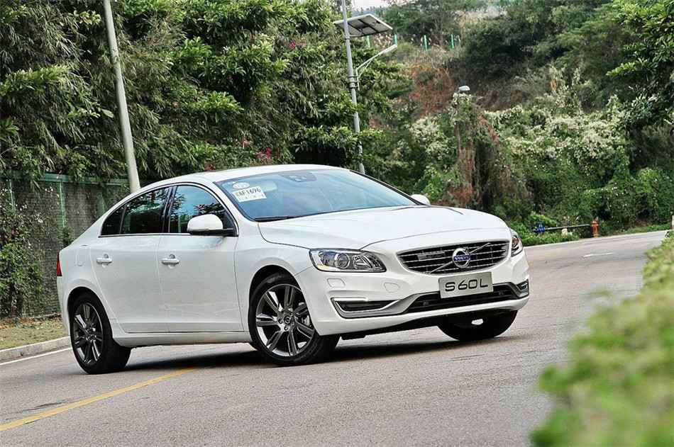 2014ֶS60L 2.0TԶT5Ԧ