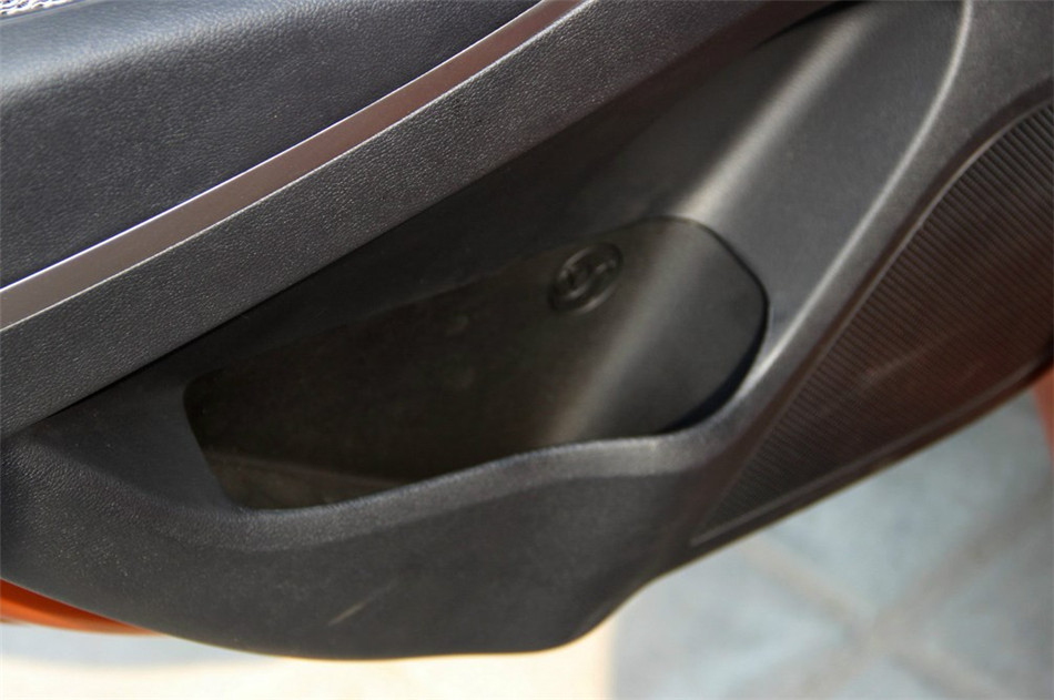 2014 1.6L AT TOP 