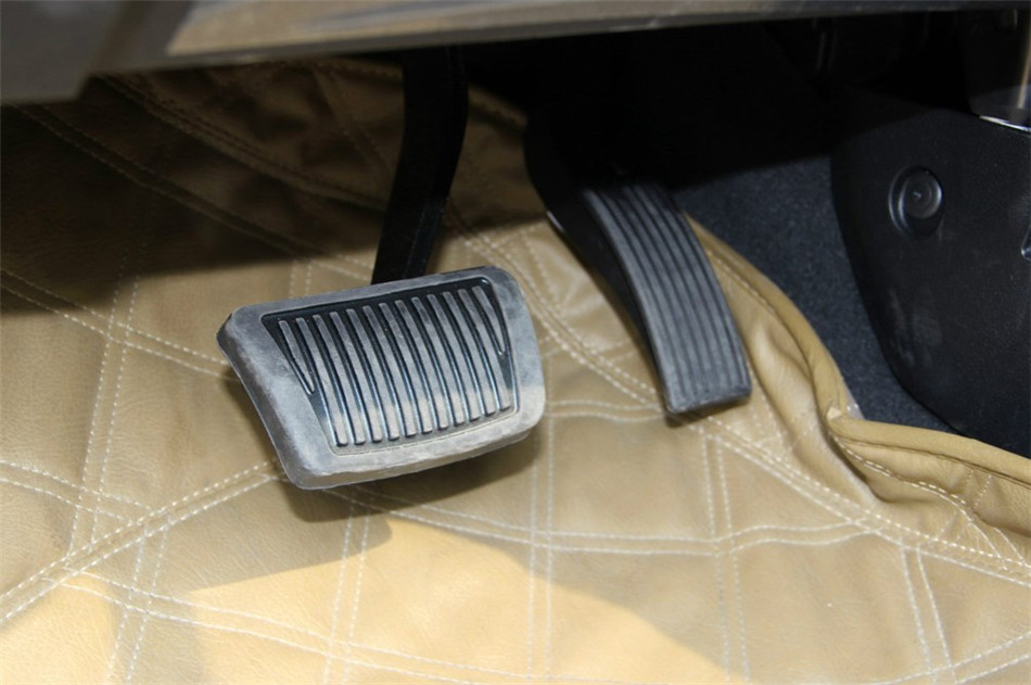 2014 1.6L AT TOP 