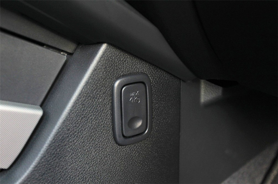6 SUV 2014 οռ
