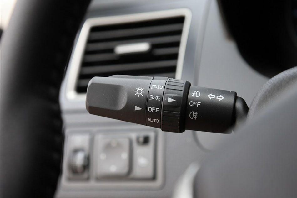 2014 1.6L Զ 