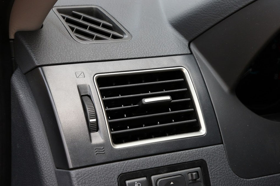 2014 1.6L Զ 