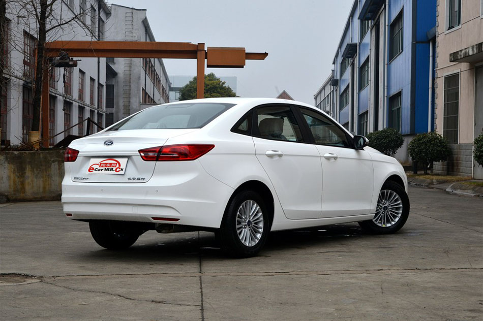 2015 1.5L ֶ 