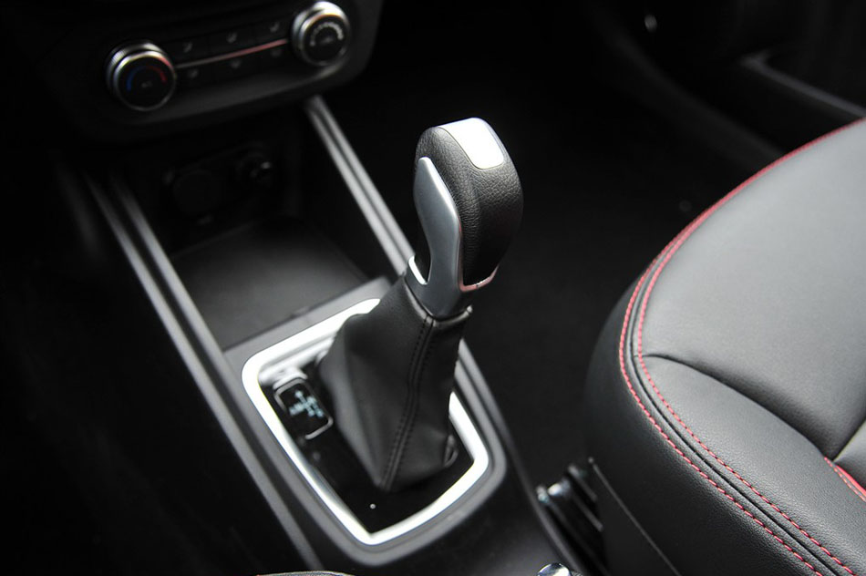 2015 1.5L Զ 