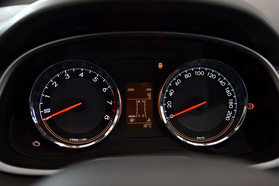2015 ŷ3 1.3L ֶ 