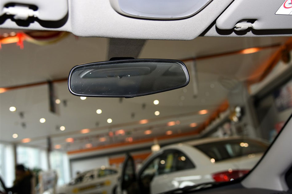 2015 ŷ3 1.3L ֶ ռ 