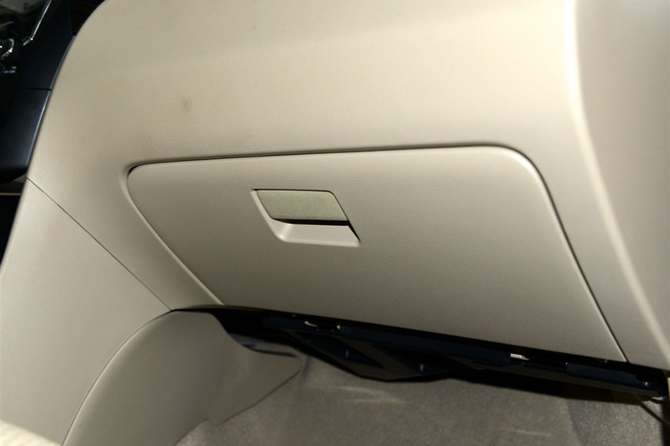 2015 1.6L Զ 