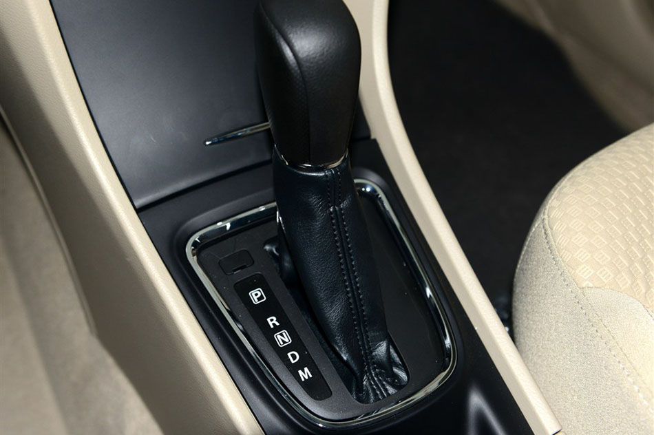 2015 1.6L Զ 