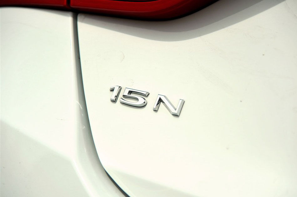 2015 15N Զ ϸ