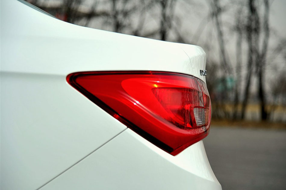 2015 15N Զ ϸ