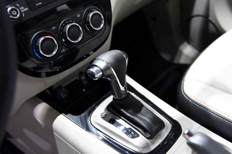 2015 1.6L CVT 