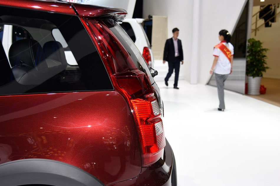 2015 1.6L CVT ϸ