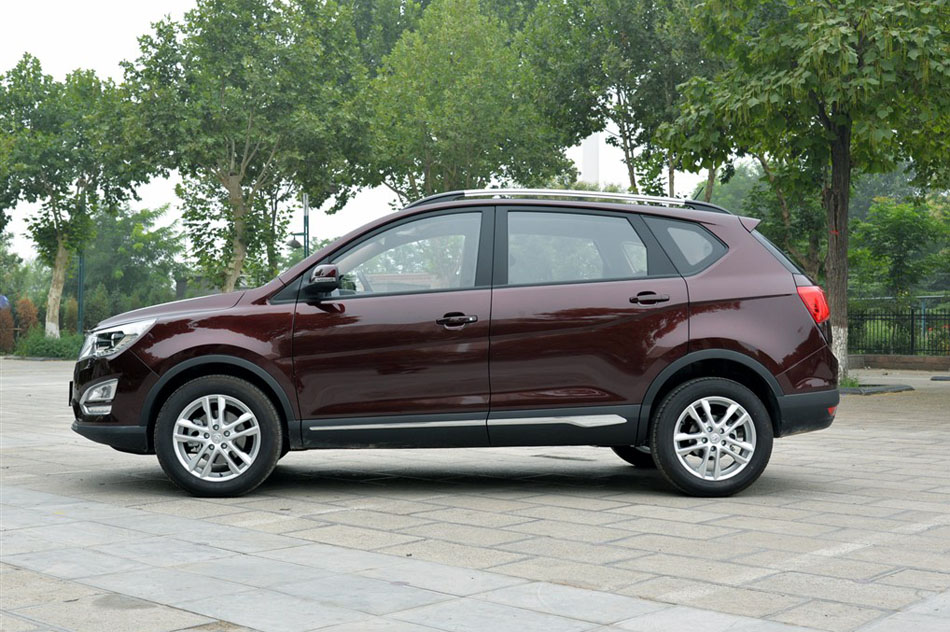 2015 1.8L ֶ 