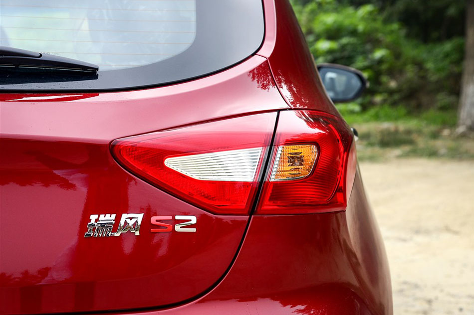 2015 1.5L CVT ϸ