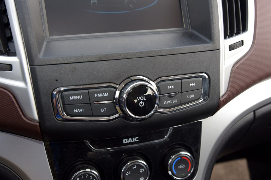 2015 1.5L ֶ 