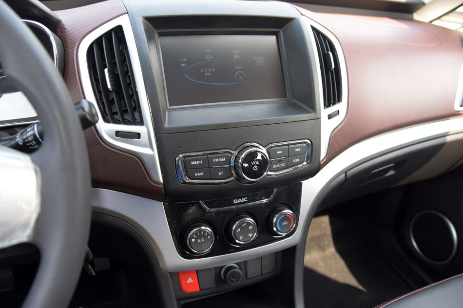 2015 1.5L ֶ 