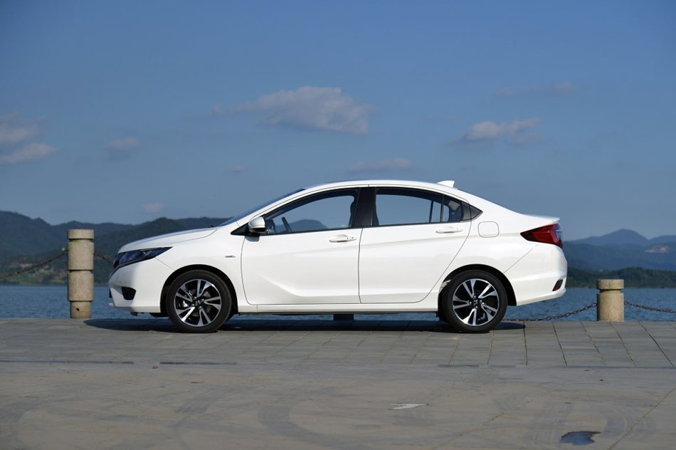 2016 1.5L CVT 