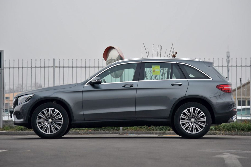 2016 GLC 260 4MATIC  