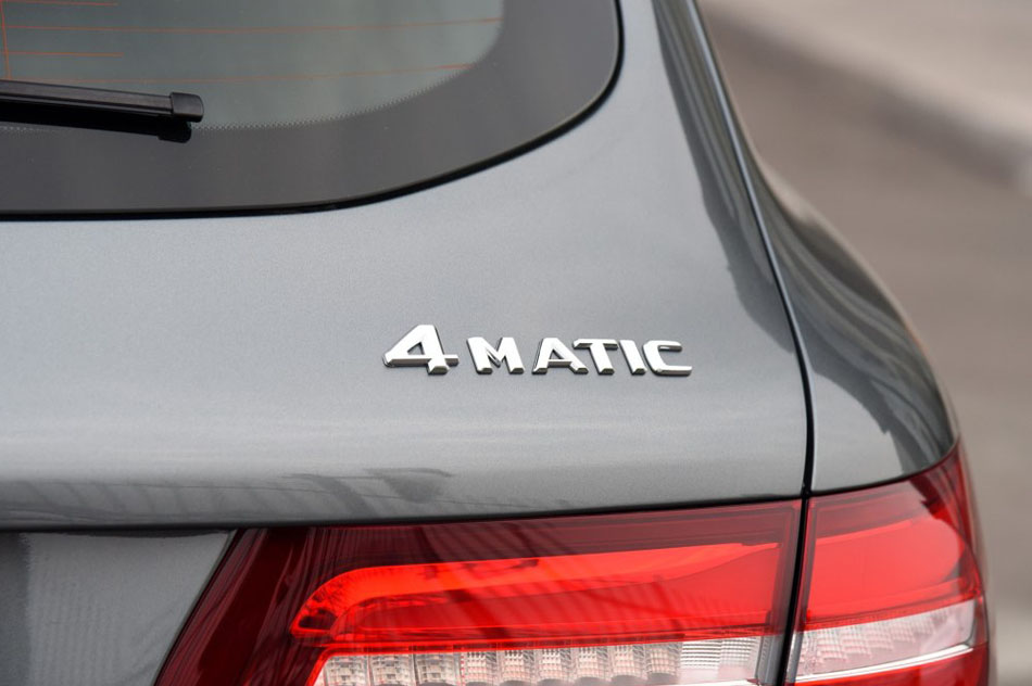 2016 GLC 260 4MATIC  ϸ