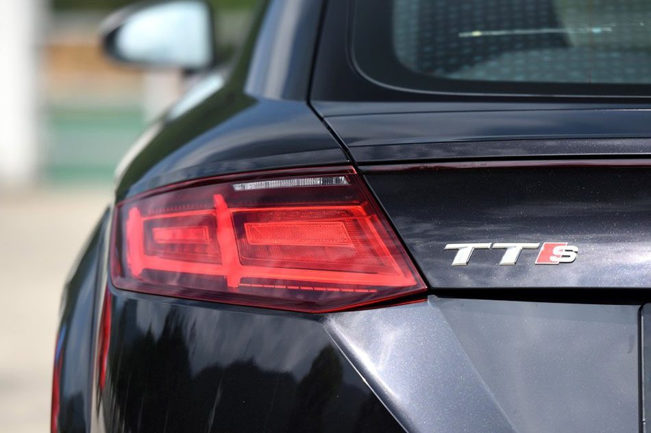 2016 TTS Coupe 2.0TFSI quattro ϸ