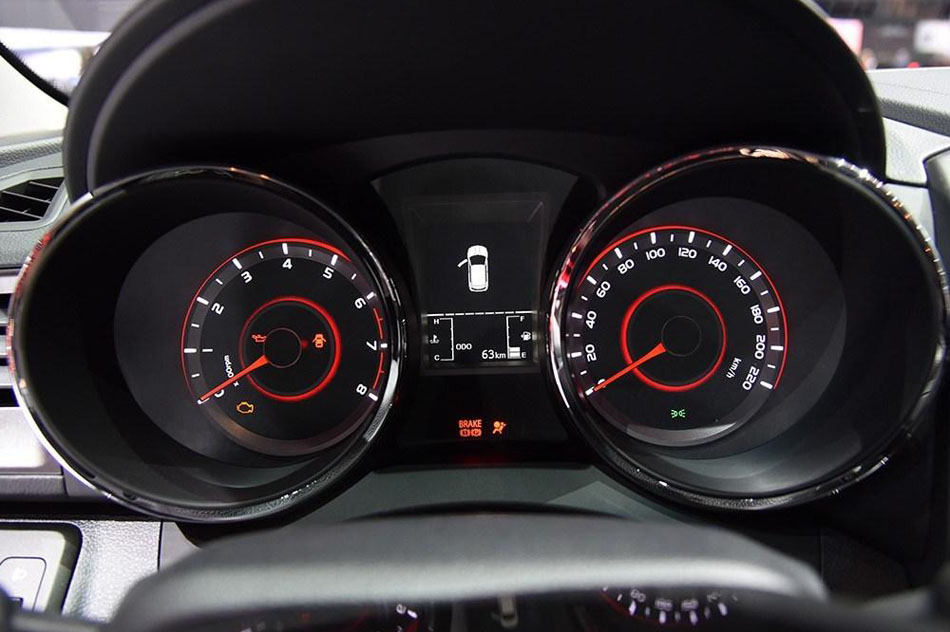 2016 1.6L Զ 