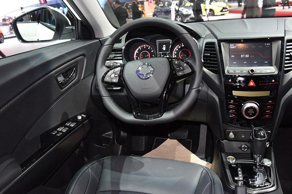2016 1.6L Զ 