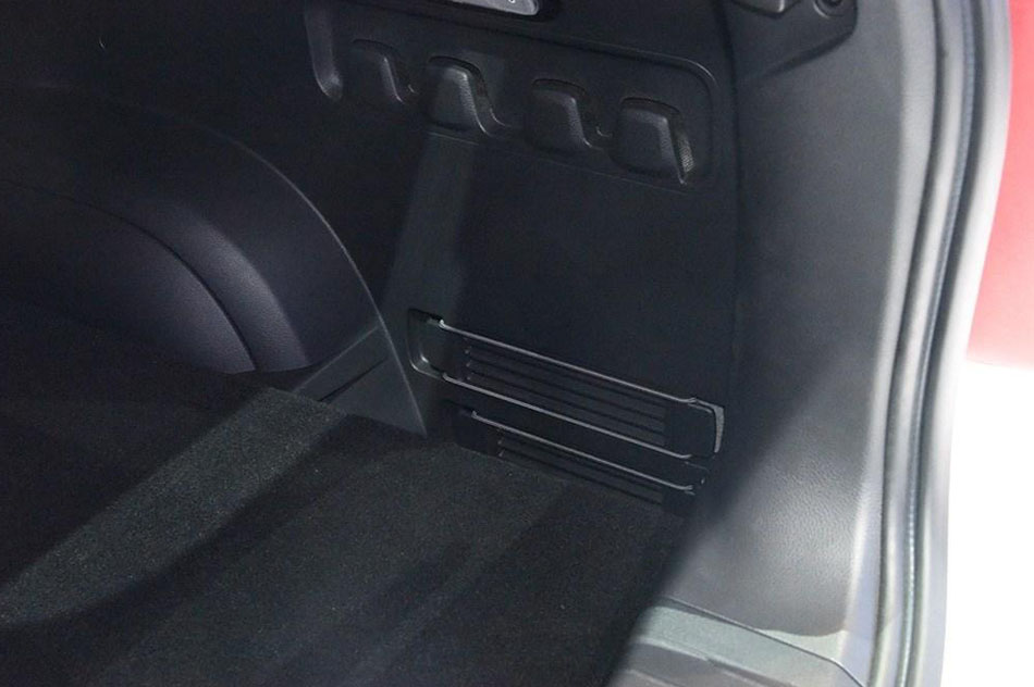 2016 1.6L Զ οռ