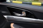 2016款 2.5L XV 至尊版 座椅空间