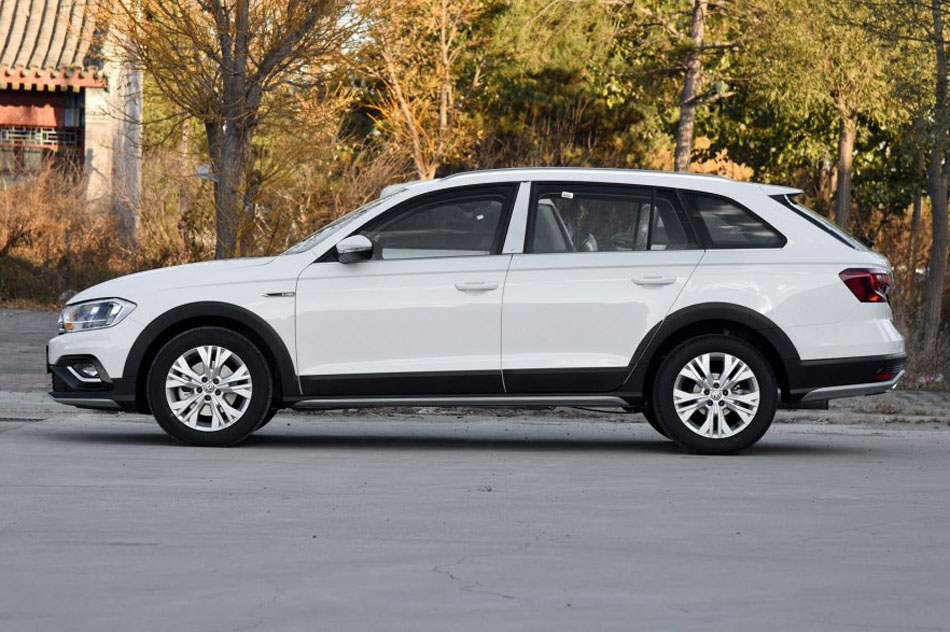 2017 230TSI Զ 