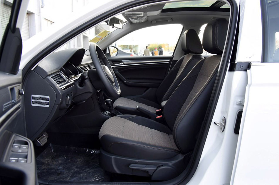 2017 230TSI Զ οռ