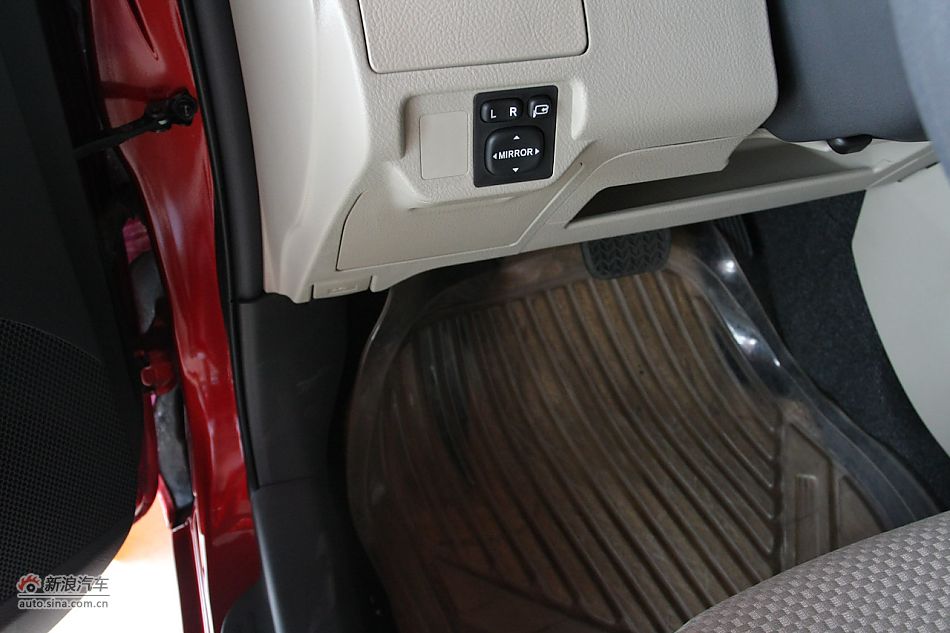 2010GL-i 1.6ATر
