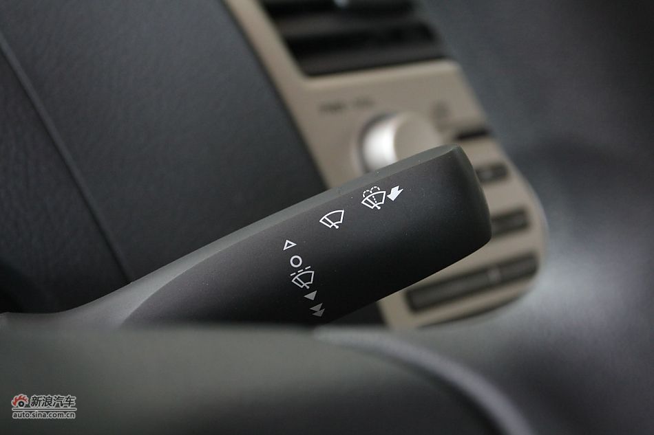 2010GL-i 1.6ATر