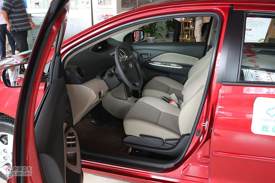 2010GL-i 1.6ATر