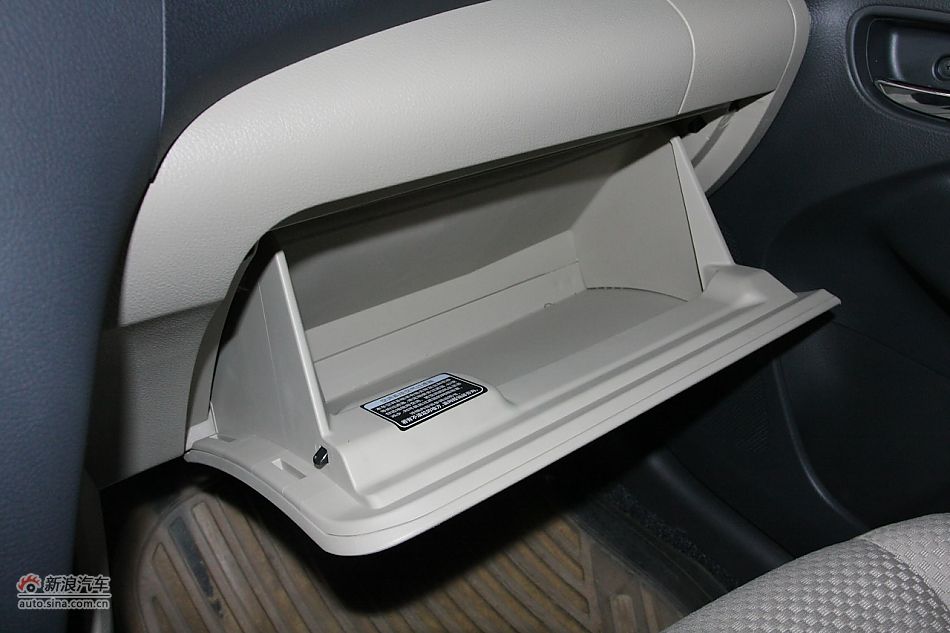 2010GL-i 1.6ATر