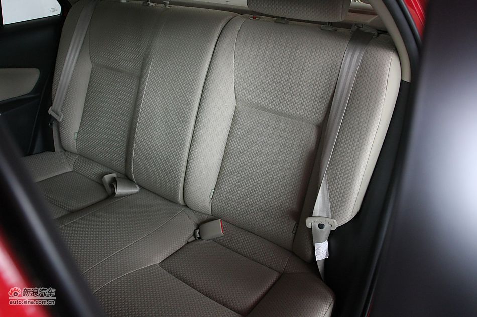 2010GL-i 1.6ATر