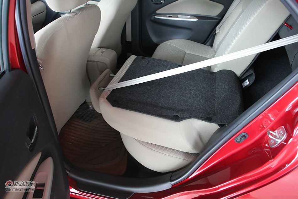 2010GL-i 1.6ATر