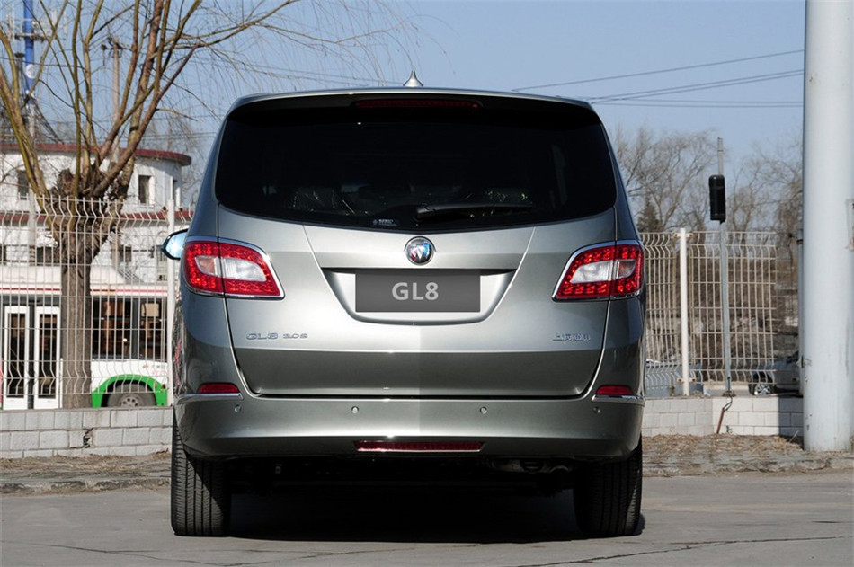 2013 3.0L AT GTŰ 