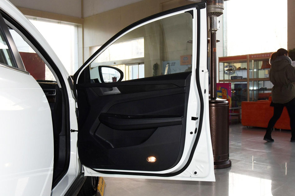 2018 1.5L ֶ οռ