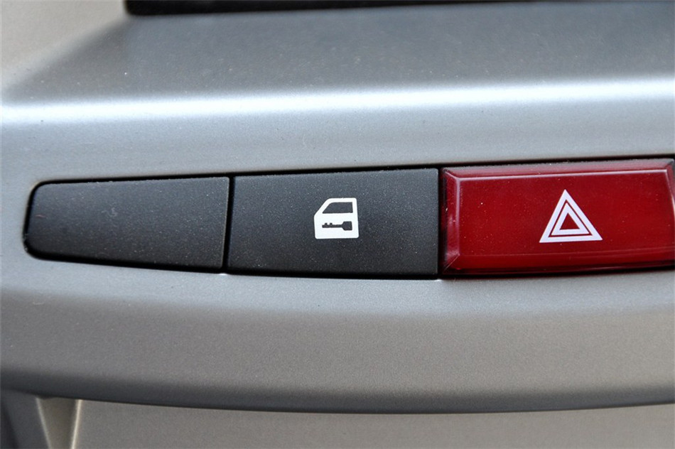л 2011 1.8T MT