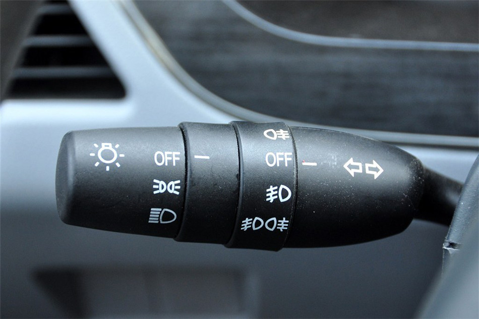 л 2011 1.8T MT