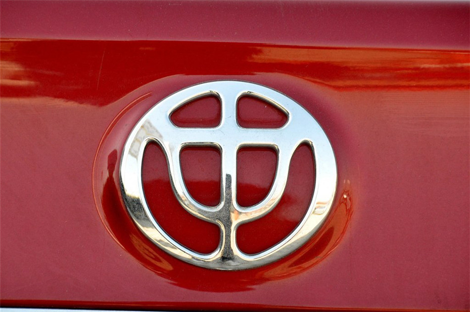 л 2011 1.8T MT