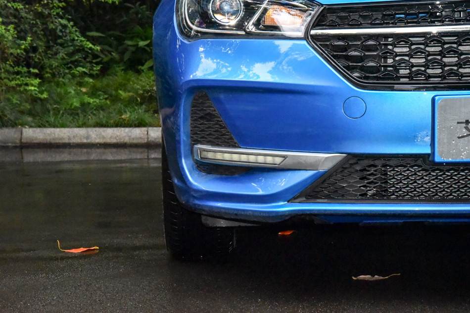 2019 1.5L CVT ϸ