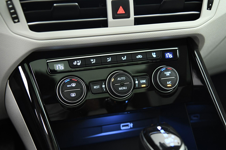 2019 380TSI 콢 